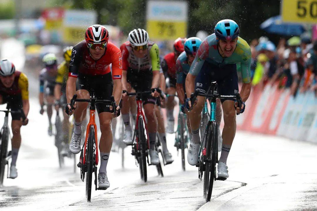 瑞士球员展现出色,获得战果 瑞士球员展现出色,获得战果