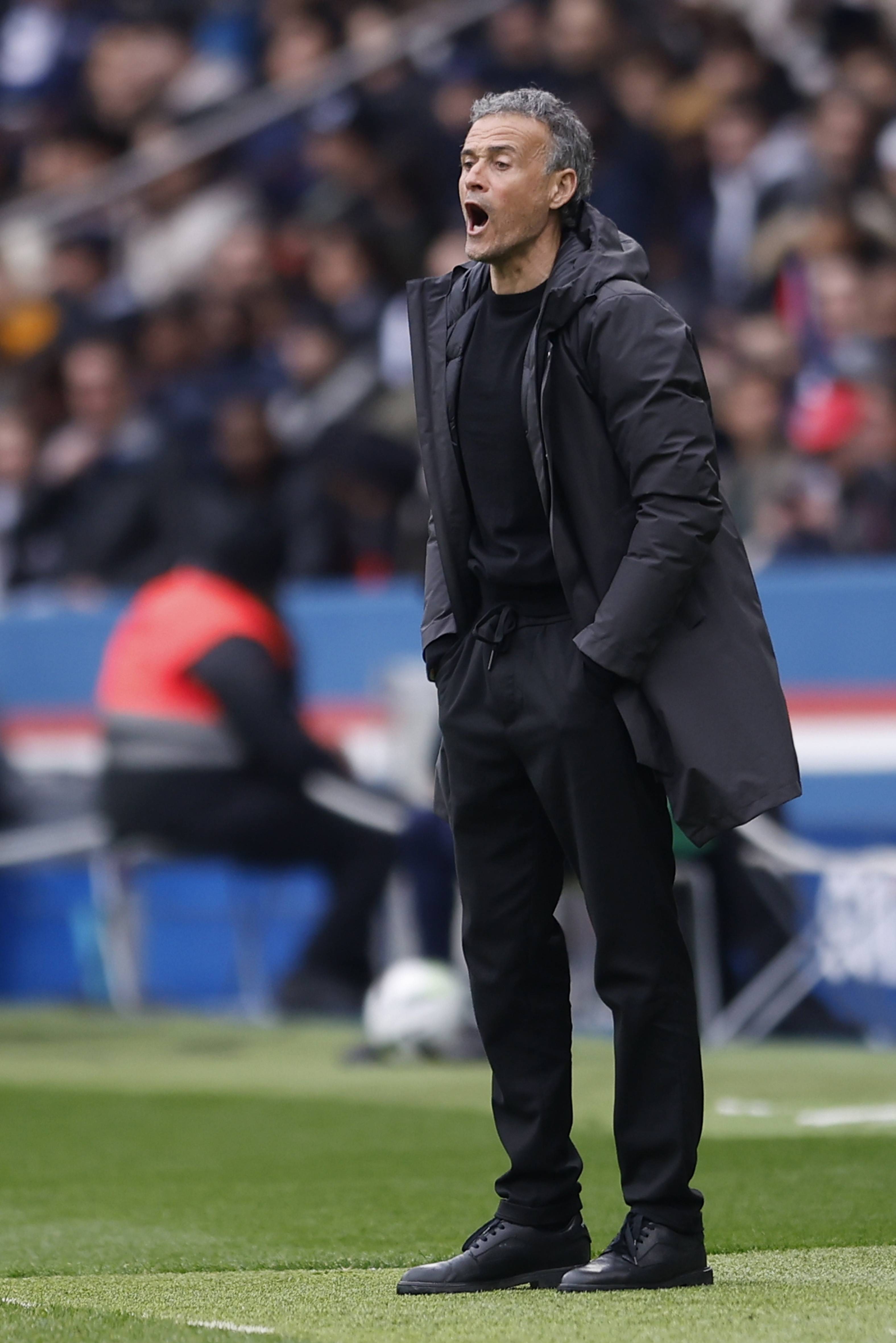 巴黎圣日耳曼老将展现实力,曼联斗志昂昂 巴黎圣日耳曼老将展现实力,曼联斗志昂昂