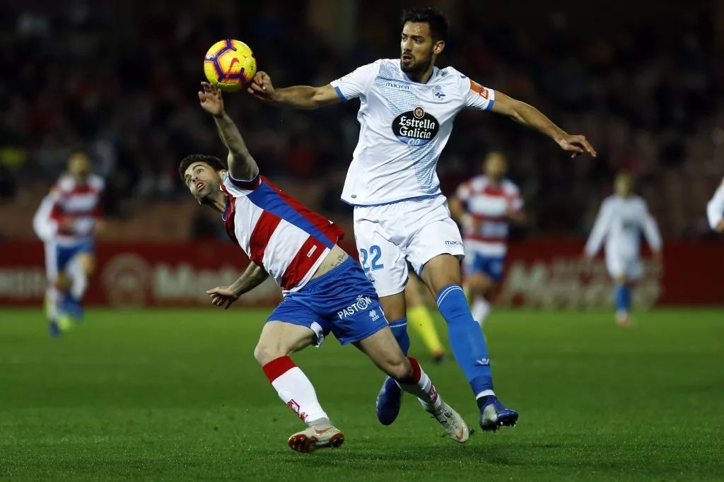 包含拉科鲁尼亚客场不敌对手，排名继续下滑的词条